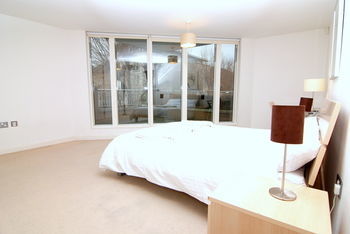 Apartment Wharf � Water Gardens