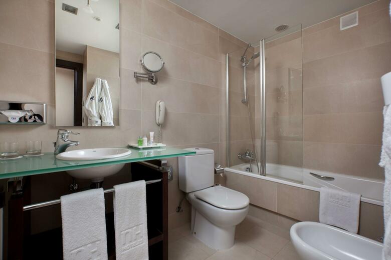 Hotel NH Canciller Ayala Vitoria