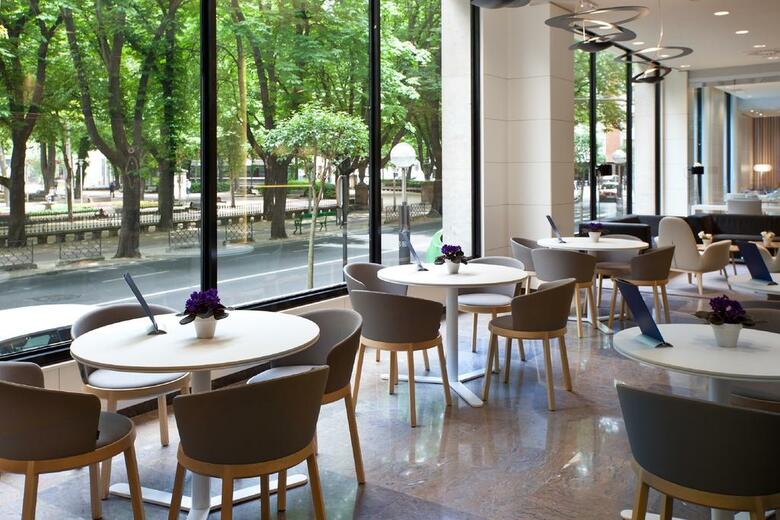 Hotel NH Canciller Ayala Vitoria