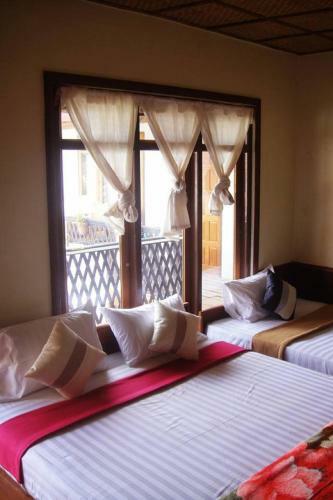 Posada Three Seasons Inn & Spa