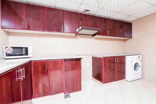 Apartamento Al Usra Furnished Flats L.l.c