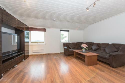 Gausel Apartments