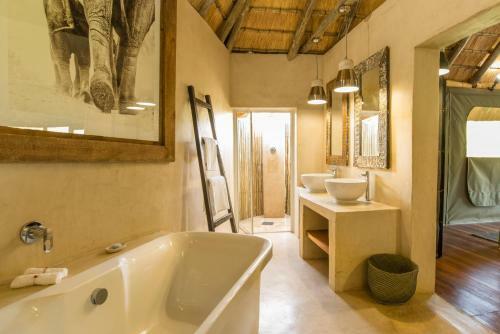 Hotel Humala River Lodge