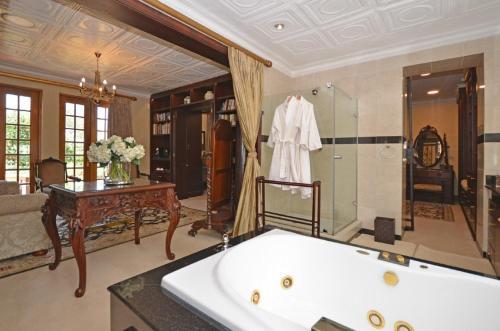 Bed & Breakfast Doveton House