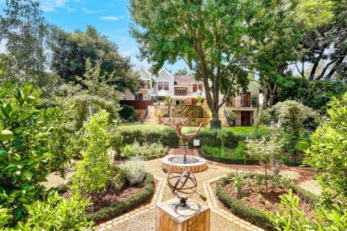 Bed & Breakfast Doveton House