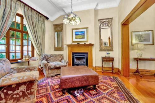 Bed & Breakfast Doveton House