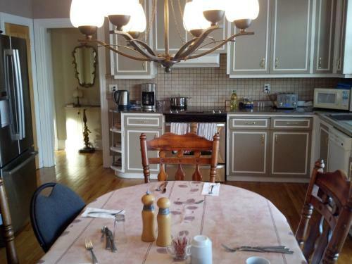 Bed & Breakfast Couette & Caf� (b & B) � La Qu�b�coise