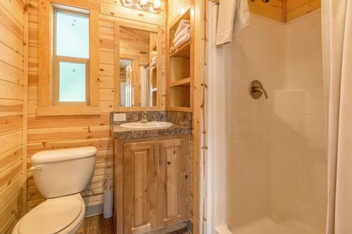 Mount Hood Village Deluxe Cabin 6