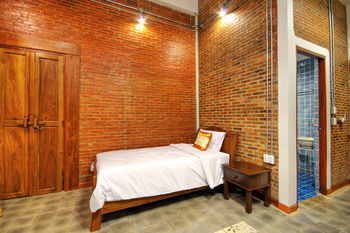 Saengpanya Home Boutique Hotel