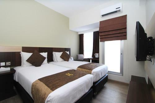 Hotel Gunawangsa Merr, Dhm Associates