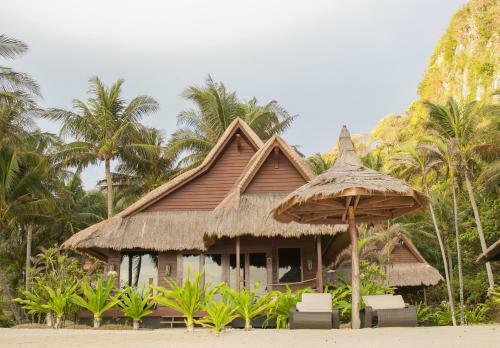 Hotel Cauayan Island Resort
