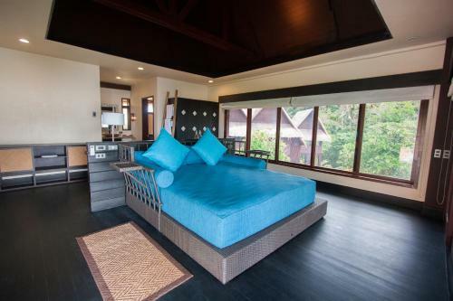 Hotel Cauayan Island Resort