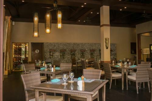 Hotel Cauayan Island Resort