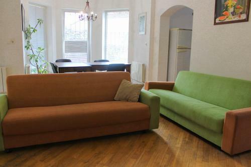 Hostal Jasmin Guest House