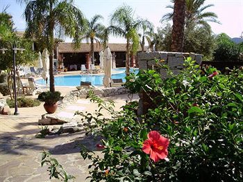 Hotel Cruccuris Resort