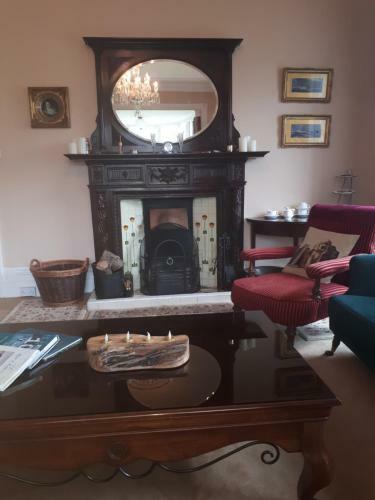 Hostal Castlemorris House