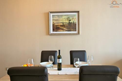 Aparthotel Rotonda Inn Novigrad