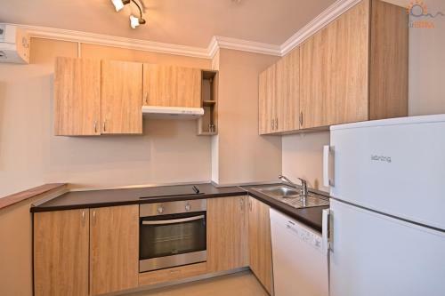 Aparthotel Rotonda Inn Novigrad