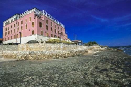 Aparthotel Rotonda Inn Novigrad