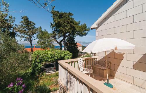 Holiday Home Splitska With Fireplace IV