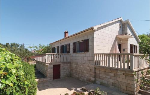 Holiday Home Splitska With Fireplace IV