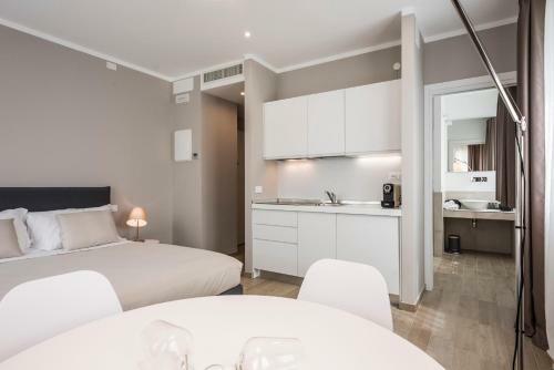 Myplace Largo Europa Apartments