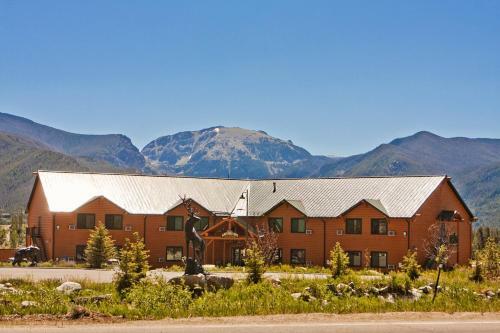Hotel Gateway Inn And Conference Center