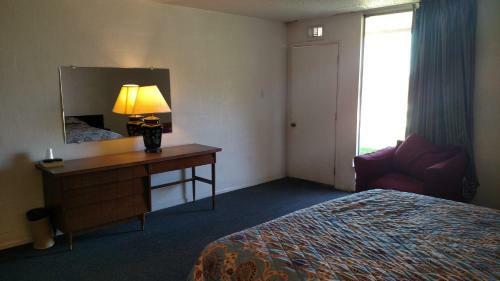 Essex House Motel