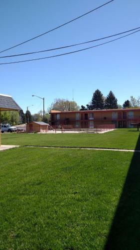Essex House Motel