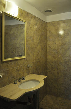 Hotel Los Aromos Pilar