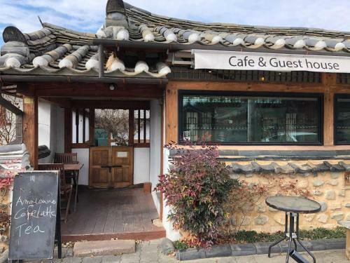 Hostal Floral Space Hanok Guesthouse