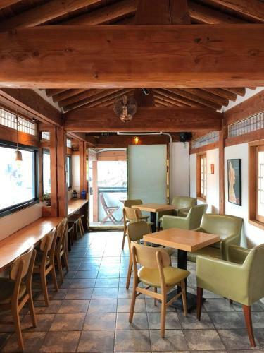 Hostal Floral Space Hanok Guesthouse