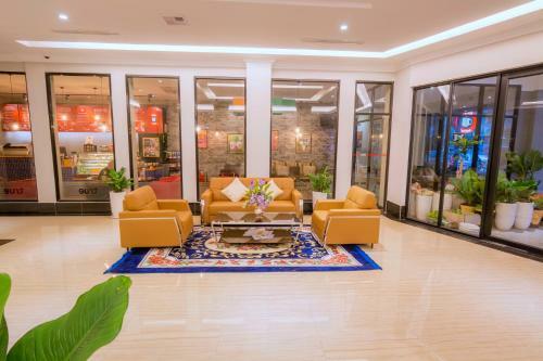 Paradise Hotel