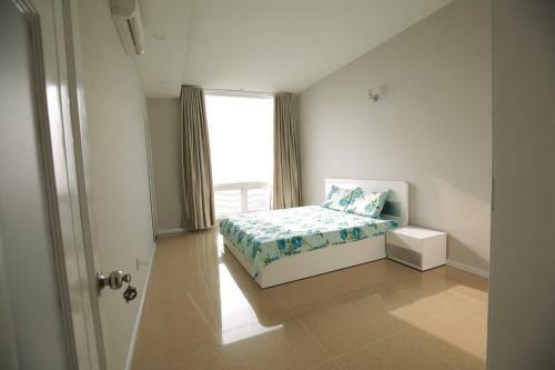 Son Thinh Three Bedroom Apartment
