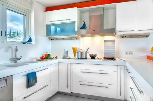 Legrena Beach Villa