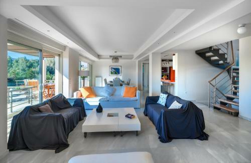 Legrena Beach Villa