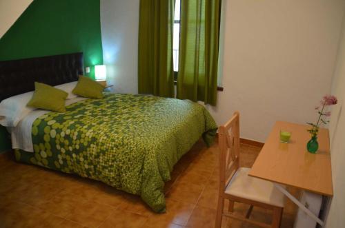 Agroturismo El Almendro Y La Monta�a
