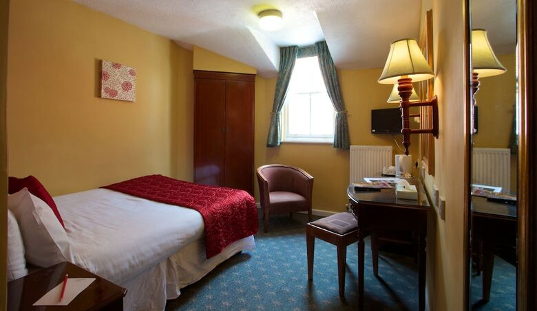 Rutland Arms Hotel