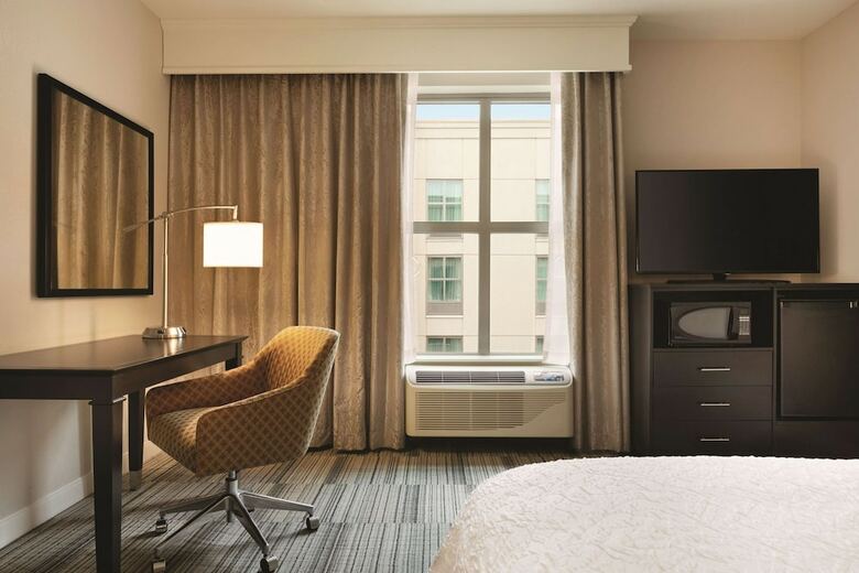 Hotel Hampton Inn And Suites Roanoke-downtown, Va