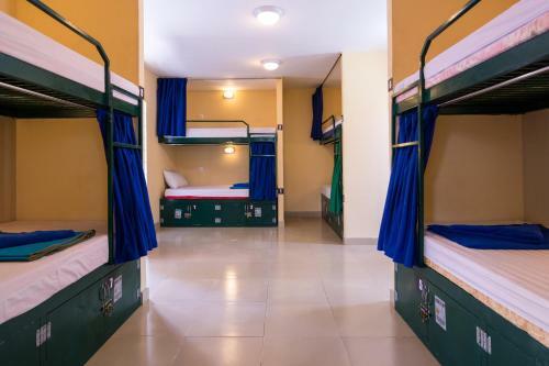 Hostal Monkey Republic Kampot