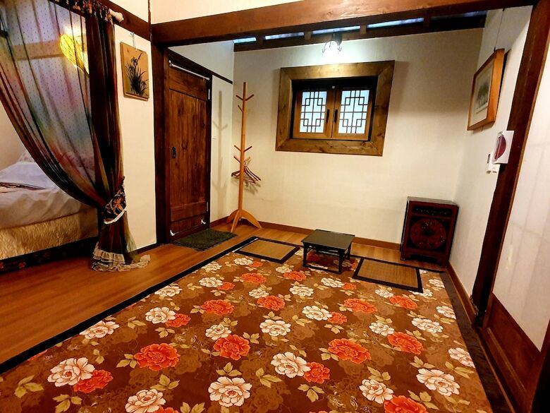 Hostal Gyodong-salrae
