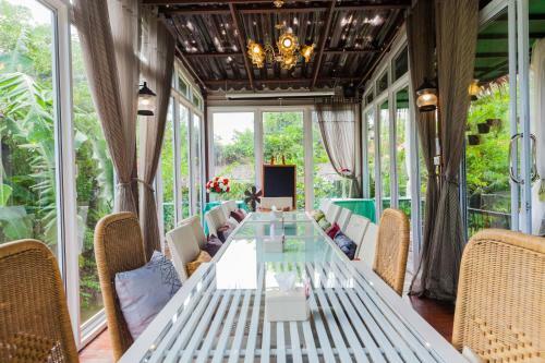 Hotel Ruan Rong Rong Resort & Spa