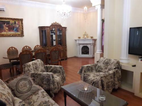 Apartamento 28 Maj Street Neft Akademia