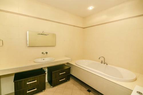 Apartamento Teatr Rashida Beibytova 2