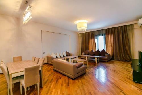 Apartamento Teatr Rashida Beibytova 2