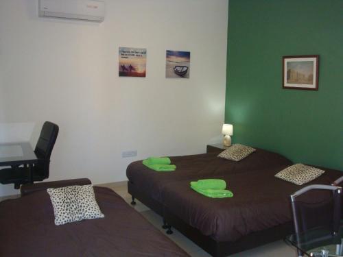 New City Center Luxury Apartment