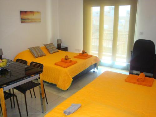 New City Center Luxury Apartment