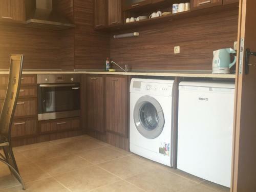 Golden Sea View Apartments