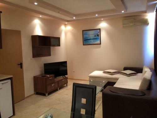 Golden Sea View Apartments