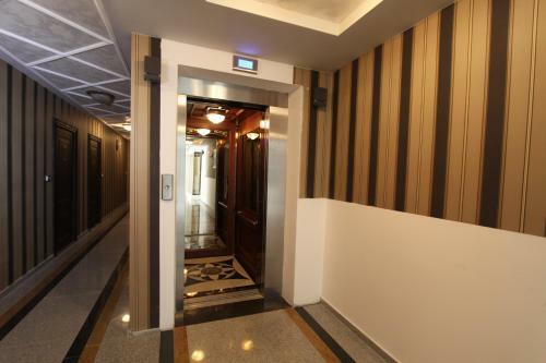 Golden Sea View Apartments